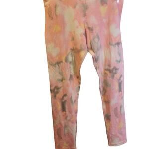 Xersion Tie Dye Leggings Girl's 2XL NWOT Camouflauge Pink Yellow Grey Bows